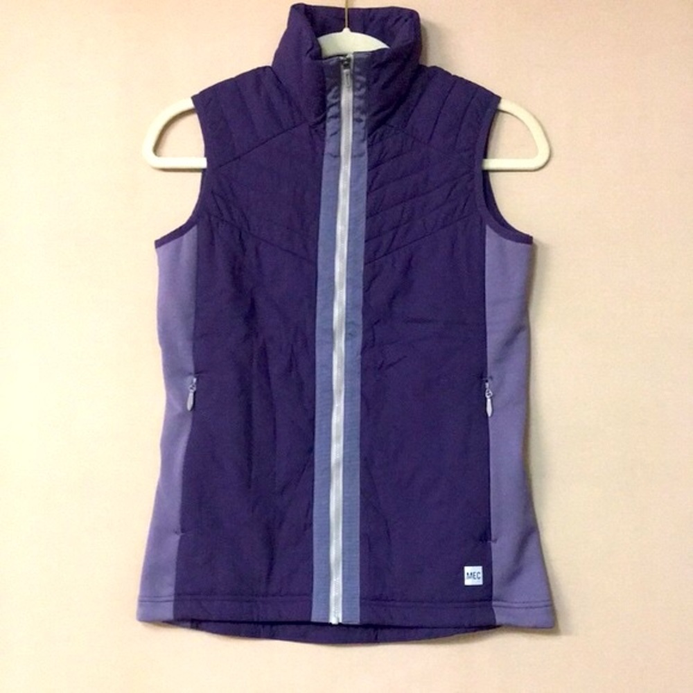MEC Women’s Primaloft Purple Zip Up Vest. Sz XS